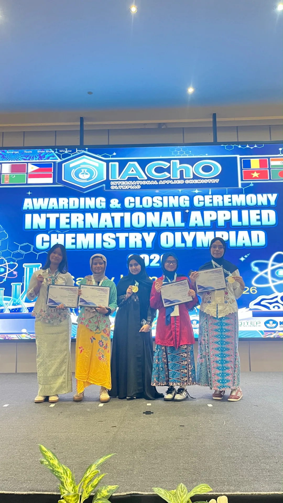 Dokumentasi International Applied Chemistry Olympiad